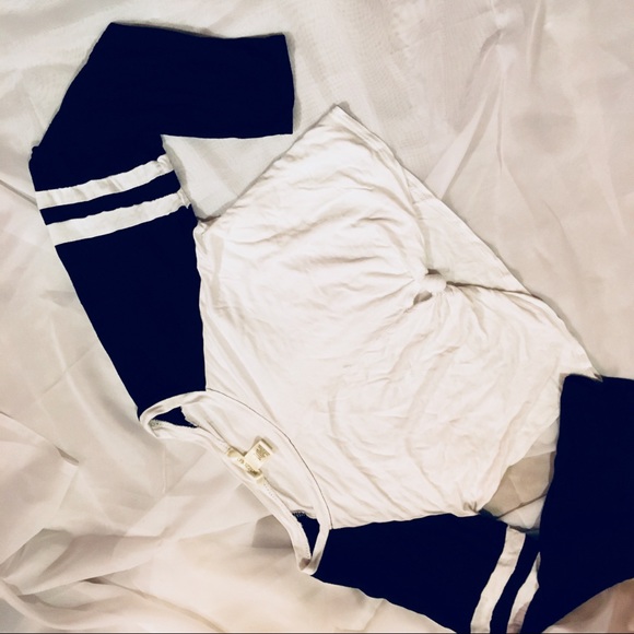 ULTIMATE HIGHEND CROP TOP 5PC BUNDLE NEW MEDIUM ❤️ - Picture 7 of 8